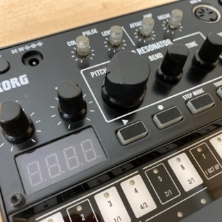 Korg Volca Kick + 電源供給の画像