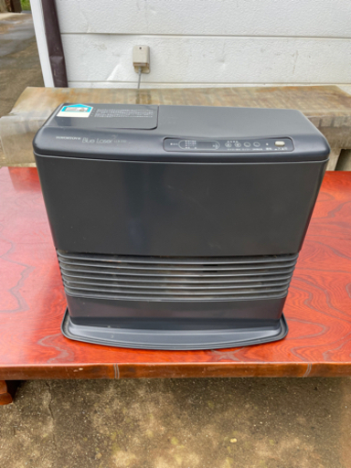 石油ファンヒーター　TOYOSTOVE
