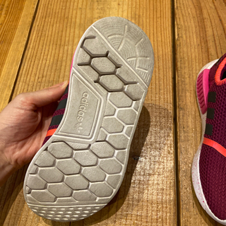 アディダス　キッズ　adidas スニーカー　ピンク　紫　18センチ　メッシュの画像