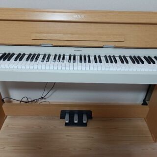 ヤマハ電子ピアノ(椅子付、説明書なし)の画像