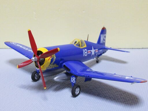 グラマン F4U コルセア 1/48 プラモデル　新規製作完成品 （スペシャルカラーリング）