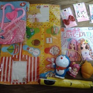 ヘアゴム、聴診器、リカちゃんDVDなどまとめて