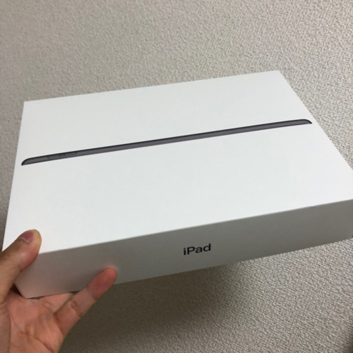 【美品】Apple iPad　2020年モデル　MYL92J/A