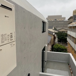 建築、建設、型枠大工、職人募集！！ライバルが少ない今がチャンス！高収入で稼ごう！！の画像