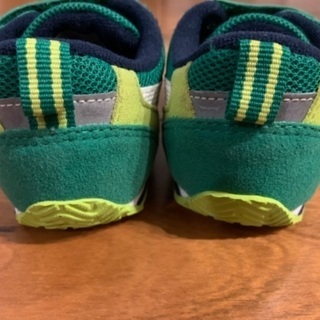 【美品】ベビー用シューズ 13.5cmの画像