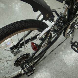 BAMBART 折りたたみ自転車 グリーン 20インチ 6段変速 Wサス モノ市場半田店 119の画像