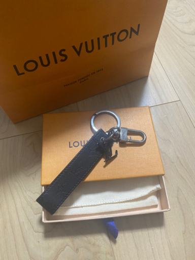LOUIS VUITTON M68675 ポルト　クレ・ドラゴンヌ　キーリング