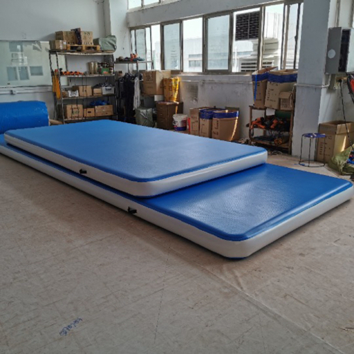 新品エアマット2m*4m*20cm. アクロバット、体操、技練習用
