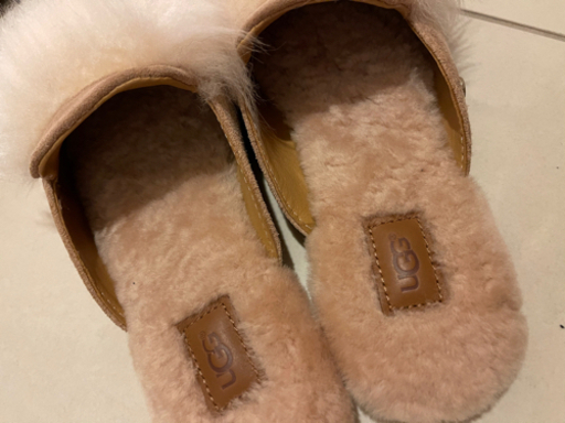 UGG スリッパ　サンダル　外履き　23cm 今年購入品
