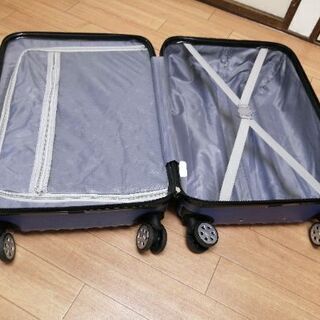 スーツケースの画像