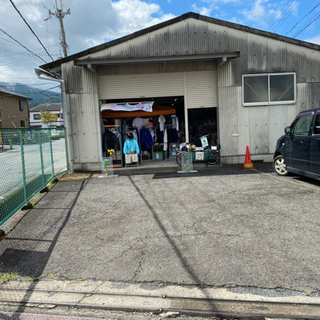 🍀キラキラシャンパン色✨スリッパ  1足200円の画像