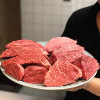 焼肉屋のオープニングスタッフ募集