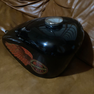 ハーレー  ナイスモーターサイクル　スポーツスター　タンク　ナッ...