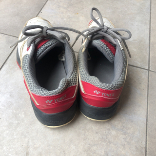 値下げ　YONEXテニスシューズ 中古品　22.0cm 実物見てから決めてもOKの画像