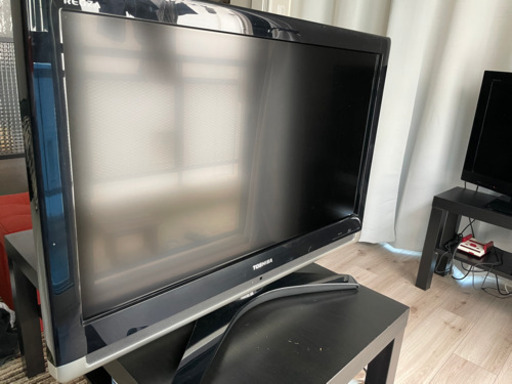 REGZA 32インチ　テレビ