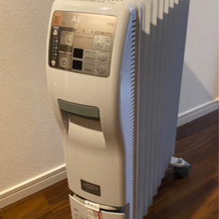 AEGオイルヒーターAre1310 デロンギカバー付　Electrolux の画像