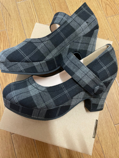 よりどり2足で5,000円‼︎ 早い者勝ちです。