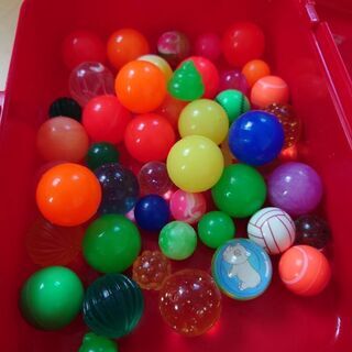 【取引終了】アンパンマンケース+スーパーボール