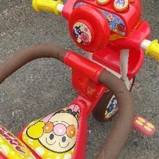 アンパンマン三輪車 デラックスの画像