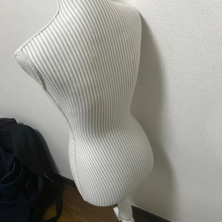 マネキン　白　ストライプの画像