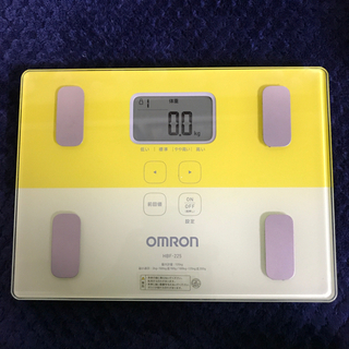 オムロン　体重計の画像