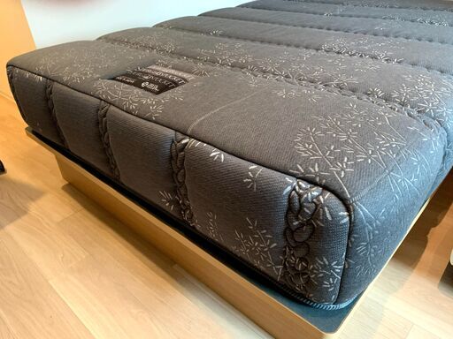 アワーグラスＲグレイ　Ｄサイズ 　1週間使用品