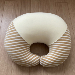 授乳クッション　MOGU マママルチウエスト