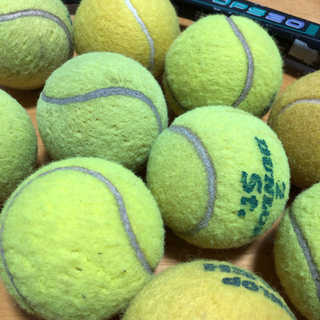 テニスラケットの画像