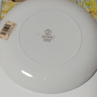 【未使用】ウェッジウッド ピーターラビット Happy Birthday イヤープレート  2000 箱ありの画像