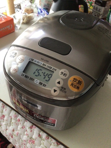 象印　マイコン炊飯ジャー　2013年製