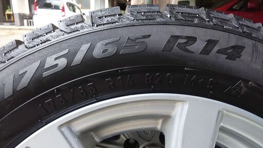 値下げ! スタッドレス＆ホイール バリ山《175-65-14 5.5J》