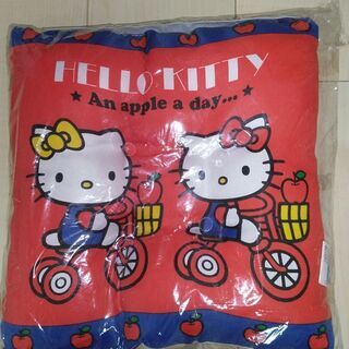 サンリオ☆キティ🍎クッション