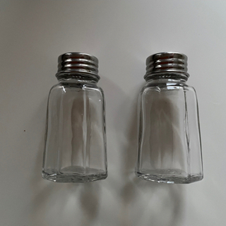 アメリカンダイナーの塩コショウ入れの画像