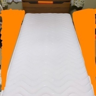 【大幅値下げします】✩良品✩シングルベッド(マットレス付き)/ ...