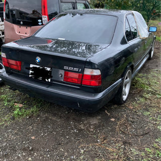 BMW525iアンティークモデル1994年。の画像