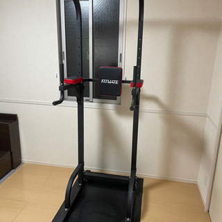 自重トレーニングマシン(懸垂マシン)