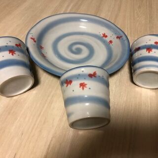 ☆秋になりましたが・・夏らしい金魚柄のお皿と蕎麦ちょこセット☆