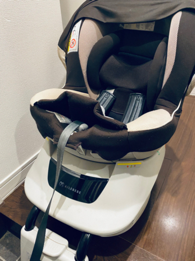 エールベベ　チャイルドシート
