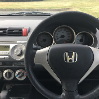 ✔️ フィット　車検有り 令和4年6月 格安！の画像