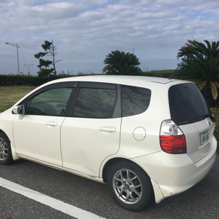 ✔️ フィット　車検有り 令和4年6月 格安！の画像