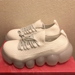 ドールズキルのスニーカー　¥12,000の画像