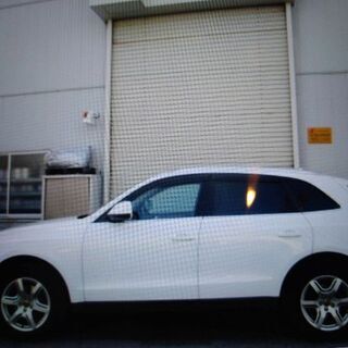 アウディQ5 2.0TFSIクワトロD車黒革　自社ローン！保証人不要！の画像