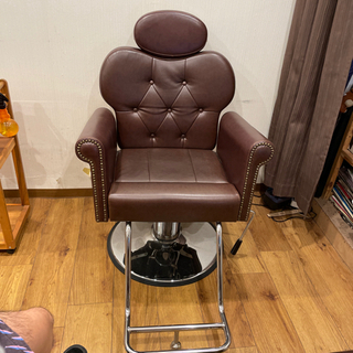 お譲り致します。シャンプー椅子ジャンク品