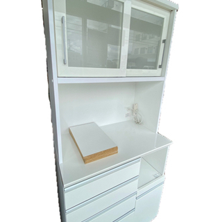 【美品】ニトリ キッチンボード レジューム 90TG-S WH ガラス扉 耐熱 耐水 耐汚 ホワイト 収納 食器棚