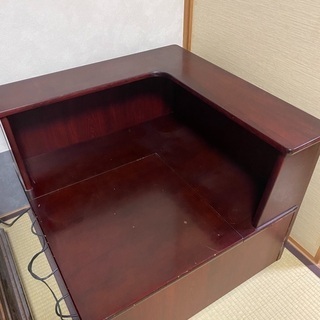 ソファのコーナーテーブル