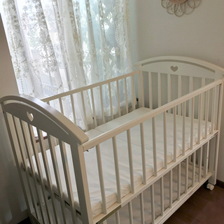 【年末値下⬇️【おむつなど十分な収納】サワベビー 日本製ベビーベ...