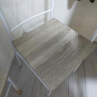 ダイニングテーブルセットの画像