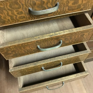 【無料】昭和レトロ　タンスの画像