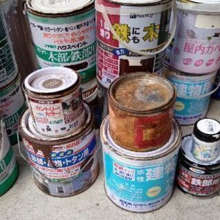 ペンキ色々まとめて 無料でお譲りしますの画像