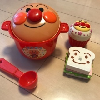 アンパンマン　おままごと　お鍋　カップケーキ　食パンマンサンドイッチ　